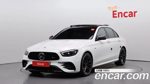 Mercedes-Benz E-Class 2023 thumb 8