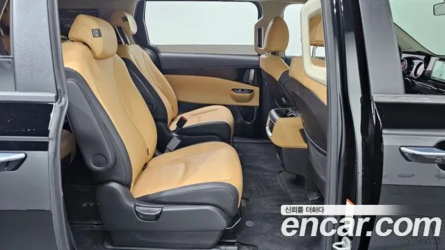Kia Carnival 2022 thumb 7