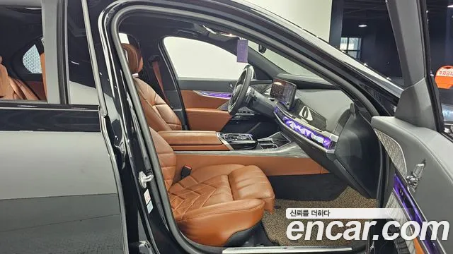 BMW 7 серии 2024 thumb 10