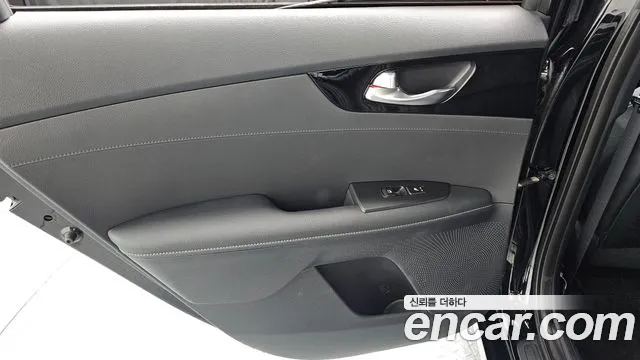 Kia K3 2023 thumb 10
