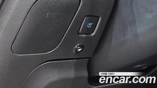 Ford Mustang 2022 thumb 7