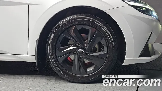 Hyundai Elantra 2020 thumb 9