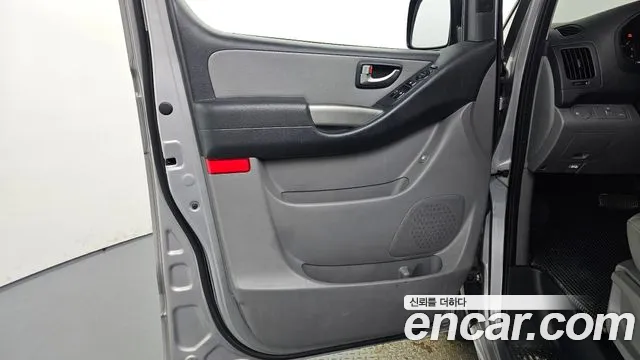 Hyundai Staria 2014 thumb 6