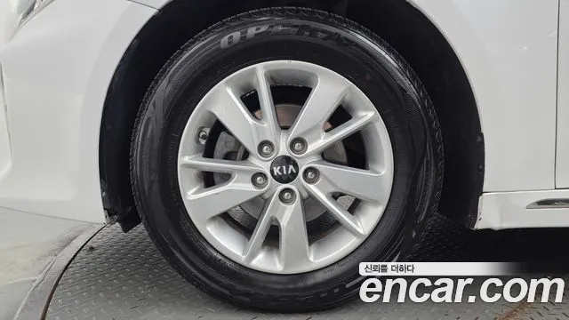 Kia K5 2015 thumb 8