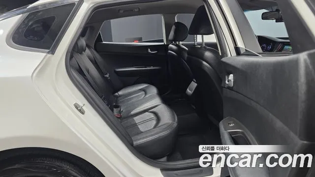 Kia K5 2015 thumb 4