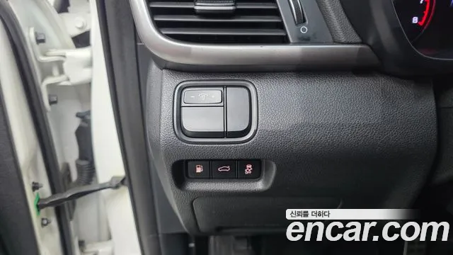 Kia K5 2015 thumb 3