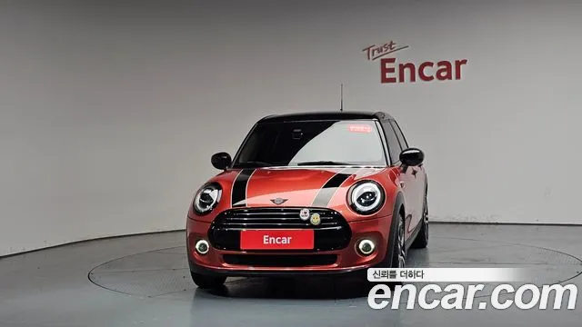 Mini Cooper 2020 thumb 5