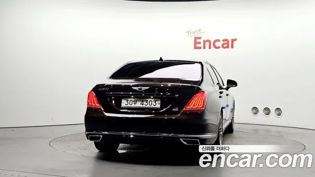 Genesis G90 2017 thumb 12