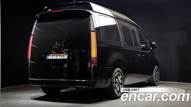 Hyundai Staria 2022 thumb 6