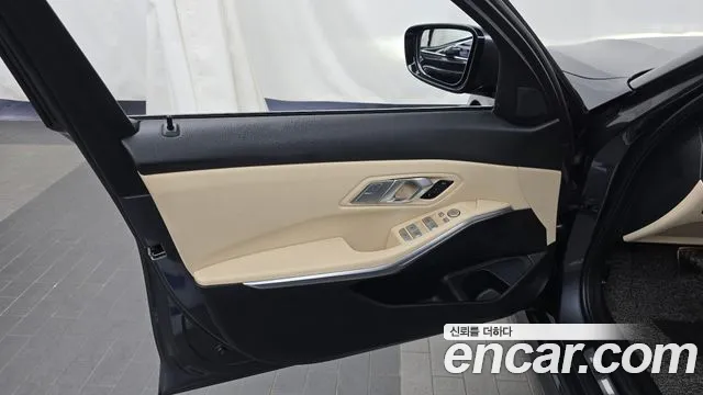 BMW 3 серии 2022 thumb 10