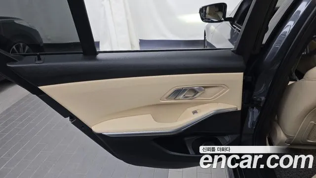 BMW 3 серии 2022 thumb 7