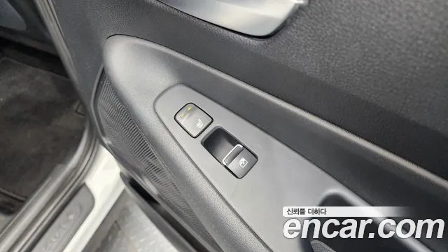 Hyundai Santa Fe 2021 thumb 6