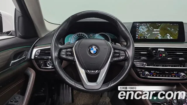 BMW 5 серии 2018 thumb 6