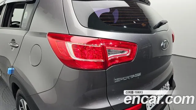 Kia Sportage 2011 thumb 8