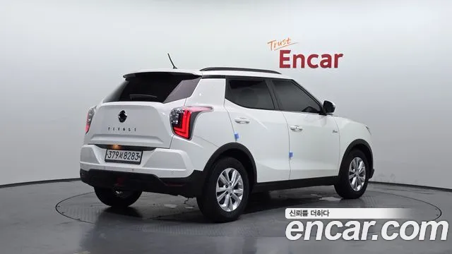 KGM Tivoli 2019 thumb 2