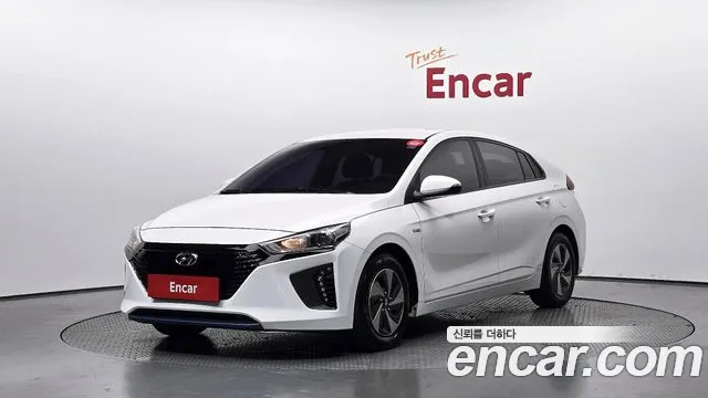 Hyundai Ioniq Hybrid 2016 thumb 12