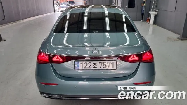 Mercedes-Benz E-Class 2024 thumb 7
