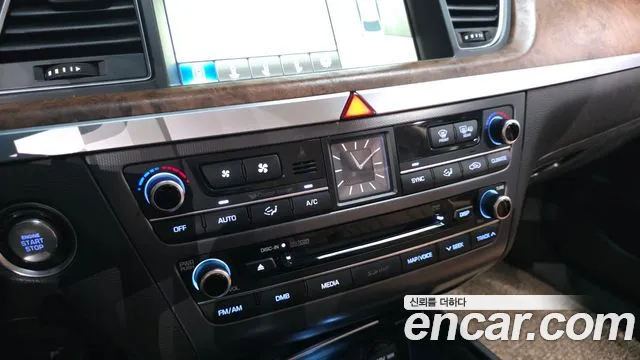 Hyundai Genesis 2014 thumb 2