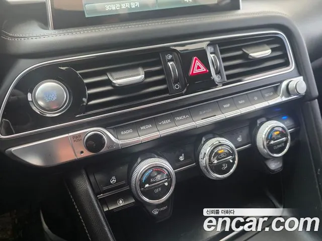 Genesis G70 2020 thumb 12
