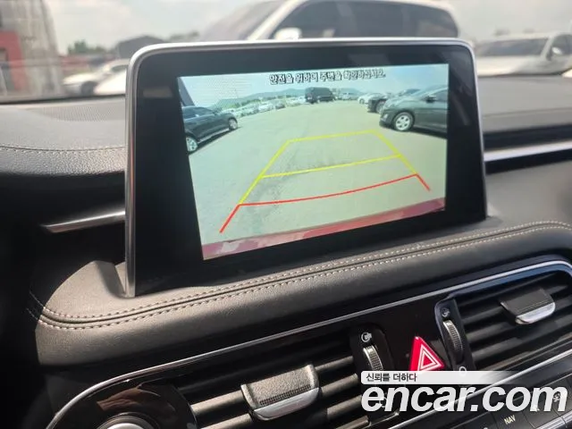 Genesis G70 2020 thumb 3