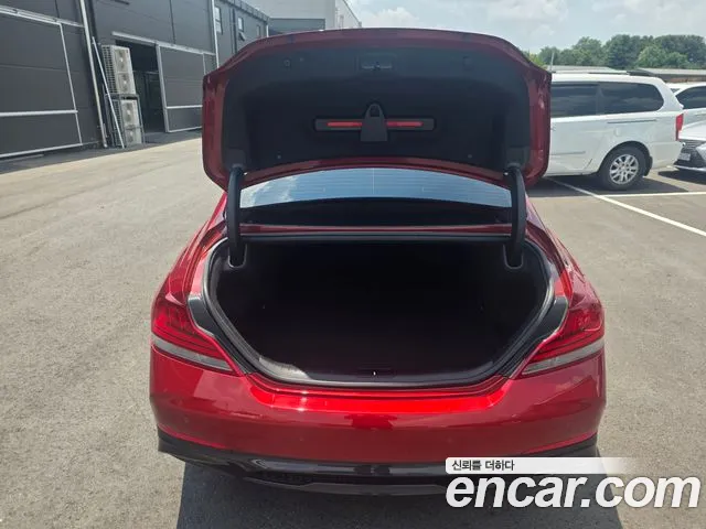 Genesis G70 2020 thumb 10