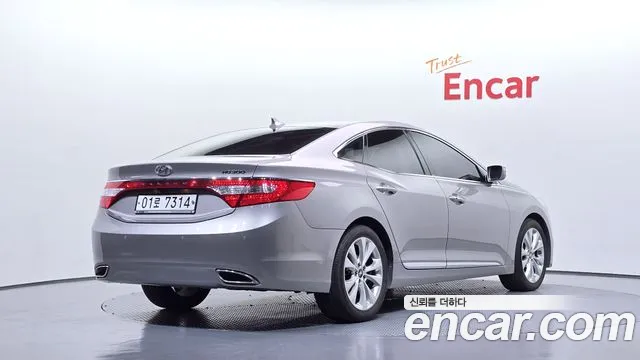 Hyundai Grandeur 2011 thumb 5