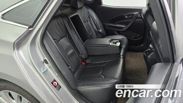 Hyundai Grandeur 2011 thumb 4