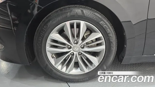 Hyundai Grandeur 2015 thumb 4
