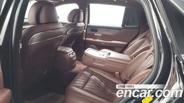Genesis G90 2022 thumb 9