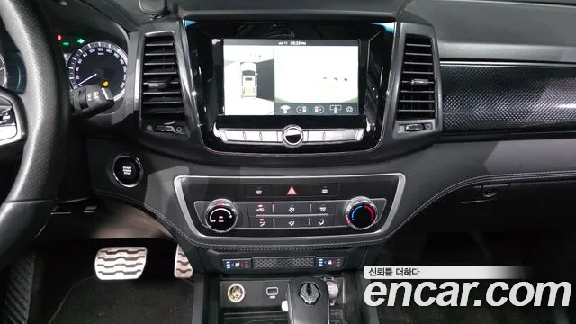 KGM Rexton 2020 thumb 10