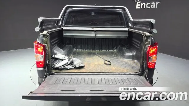 KGM Rexton 2020 thumb 8
