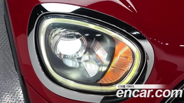 Mini Countryman 2018 thumb 4
