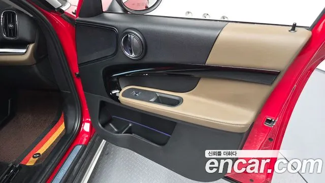 Mini Countryman 2018 thumb 6