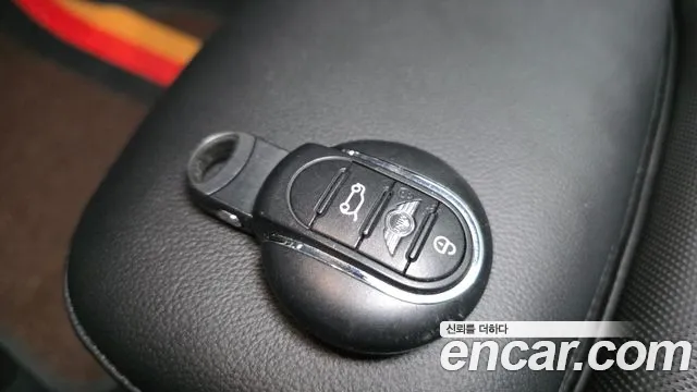 Mini Countryman 2018 thumb 7