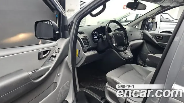 Hyundai Staria 2018 thumb 2