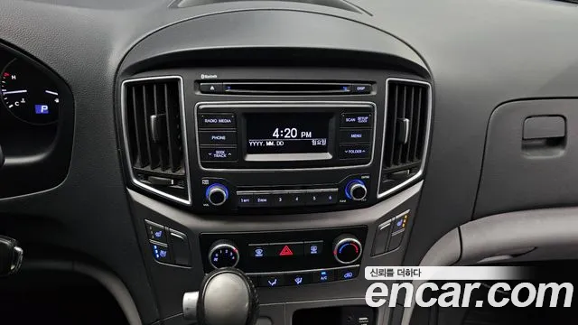 Hyundai Staria 2018 thumb 3