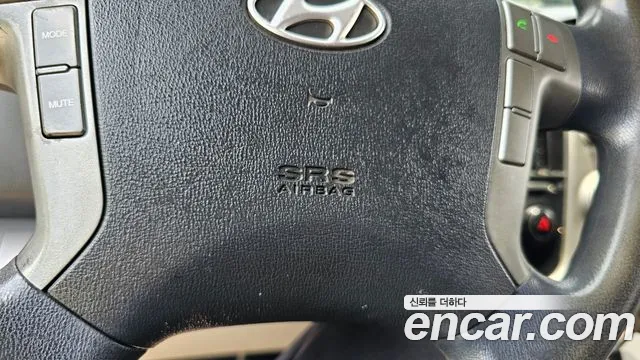 Hyundai Staria 2013 thumb 7