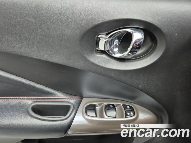 Nissan Juke 2014 thumb 6