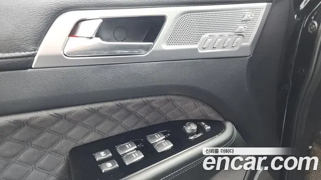 KGM Rexton 2020 thumb 10