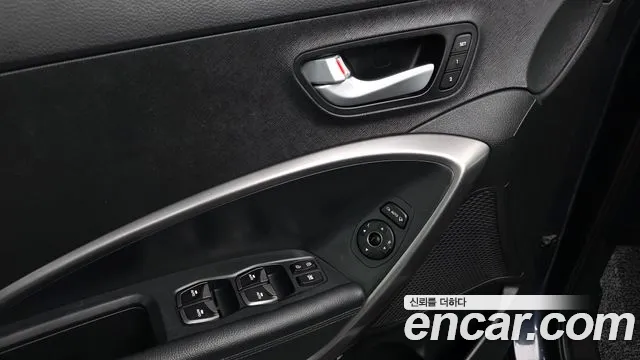 Hyundai Санта Фе 2013 thumb 11
