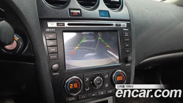 Nissan Altima 2010 thumb 6