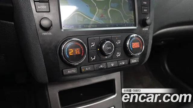 Nissan Altima 2010 thumb 3
