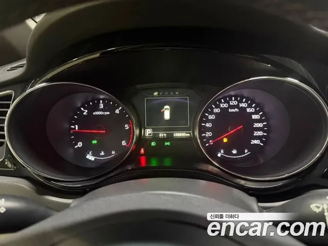 Kia Carnival 2016 thumb 12
