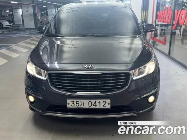 Kia Carnival 2016 thumb 4