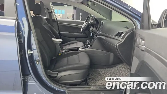 Hyundai Avante 2018 thumb 3