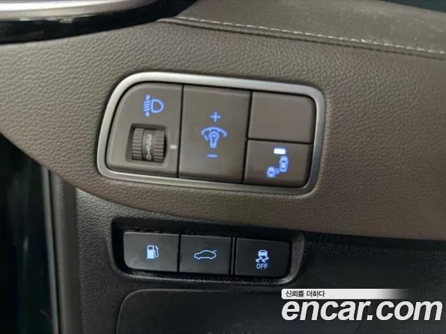Hyundai Grandeur 2017 thumb 6