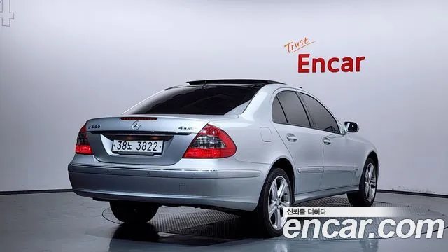 Mercedes-Benz E-Класс 2008 thumb 2