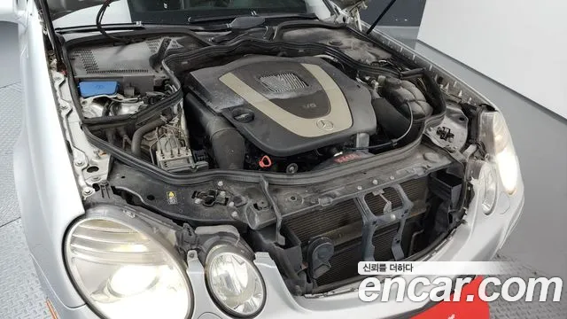Mercedes-Benz E-Класс 2008 thumb 10