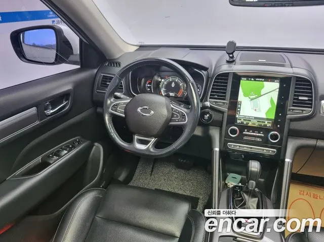 Renault QM6 2017 thumb 10