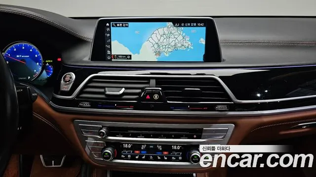 BMW 7 серии 2017 thumb 9